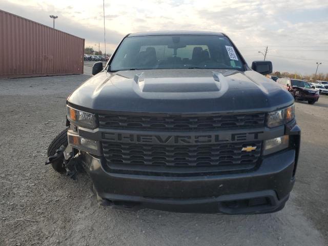 Chevrolet Silverado K1500 Image 3