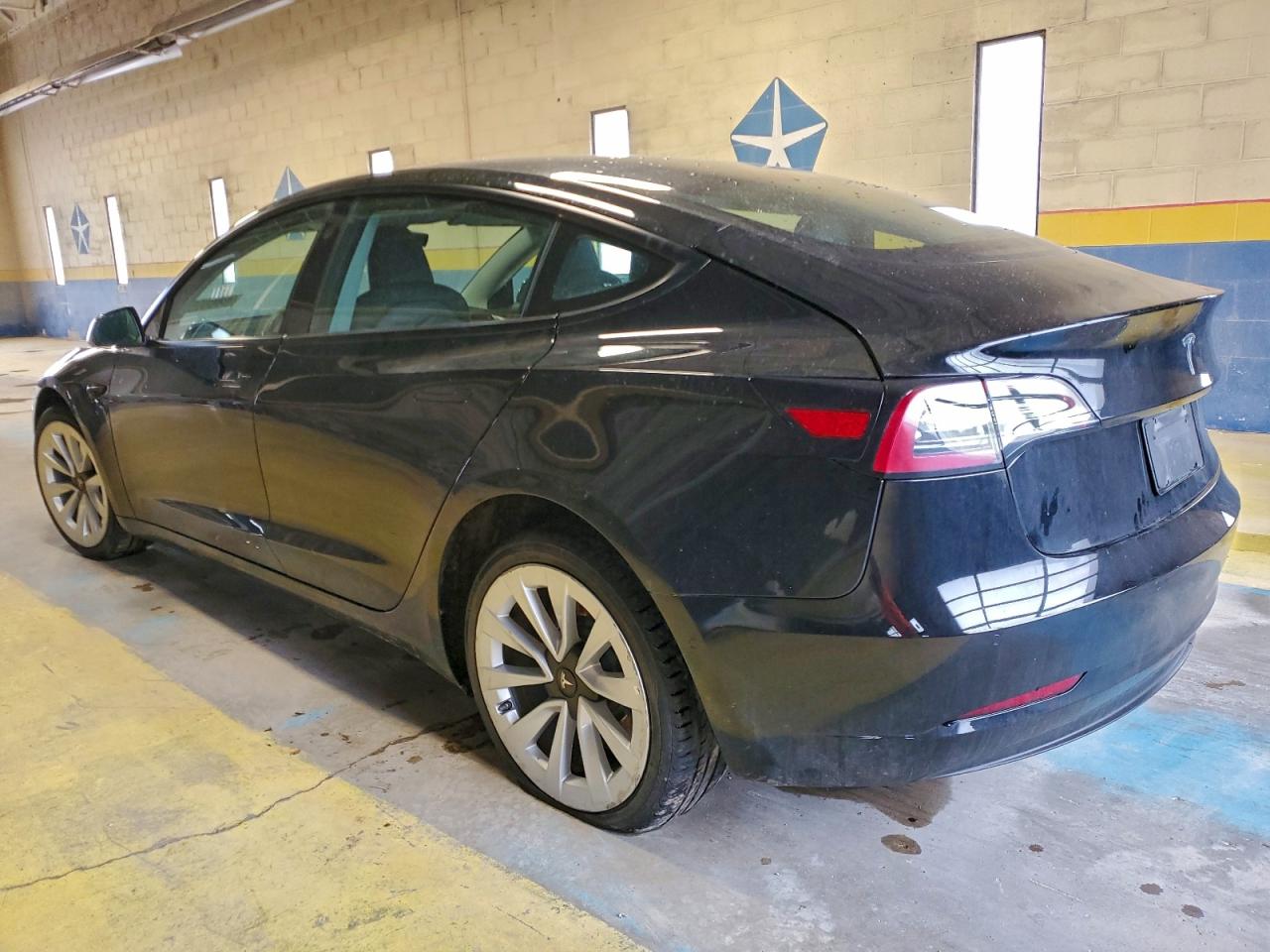 Tesla Model 3 Image 4