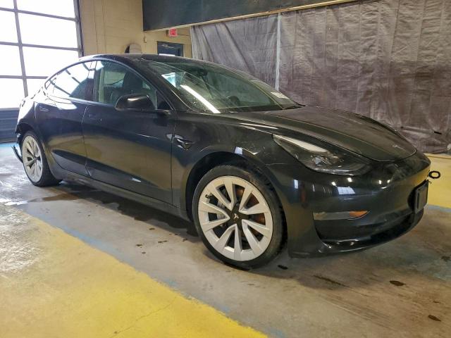 Tesla Model 3 Image 5