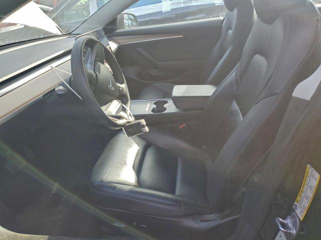 Tesla Model 3 Image 3