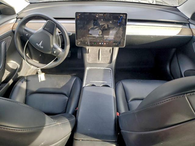 Tesla Model 3 Image 2