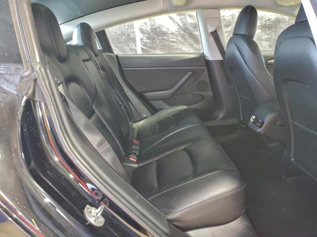 Tesla Model 3 Image 11