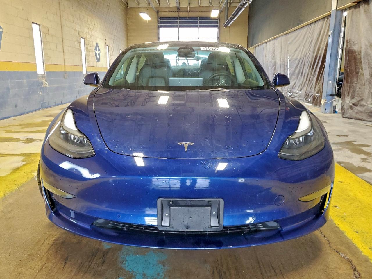 Tesla Model 3 Image 9