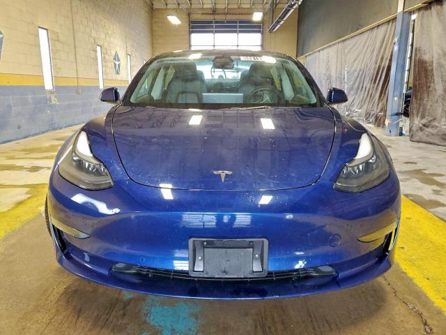 Tesla Model 3 Image 9
