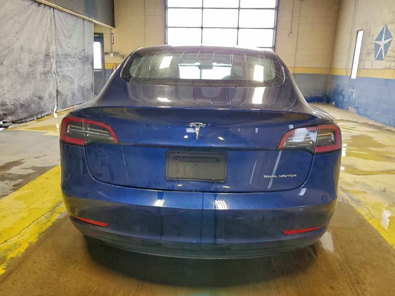 Tesla Model 3 Image 11