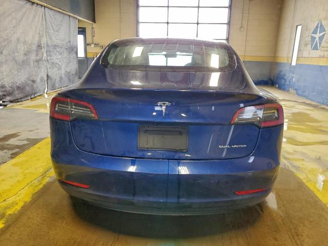 Tesla Model 3 Image 11