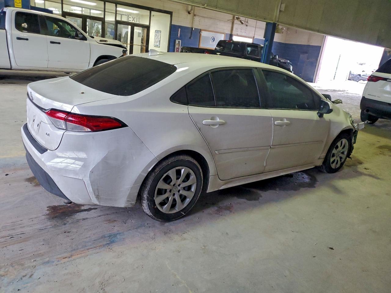 Toyota Corolla Le Image 2