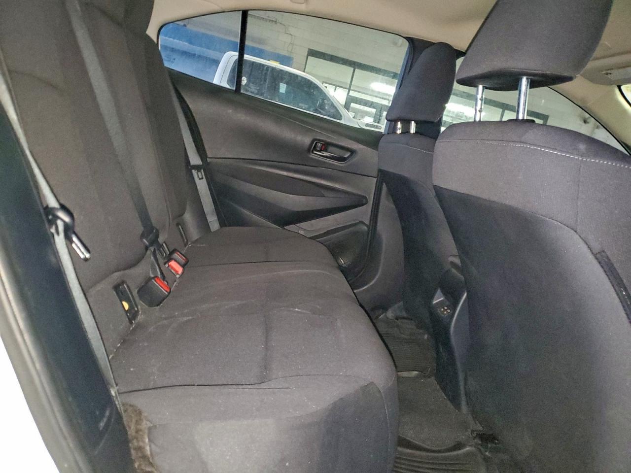 Toyota Corolla Le Image 8