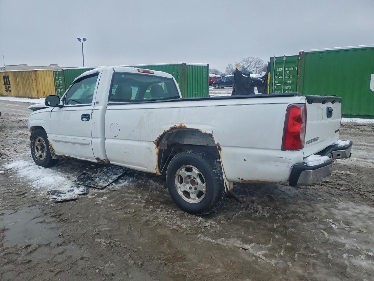 Chevrolet Silverado C1500 Image 2