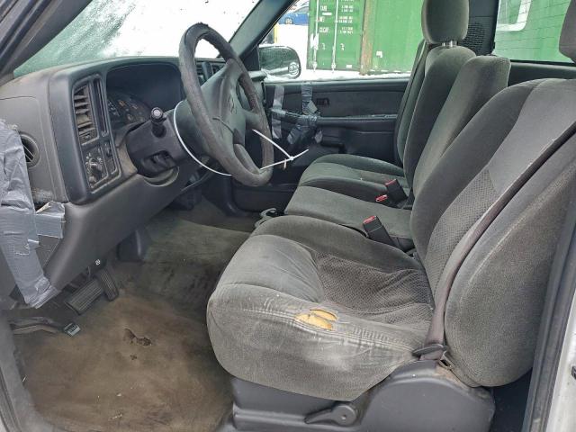 Chevrolet Silverado C1500 Image 4