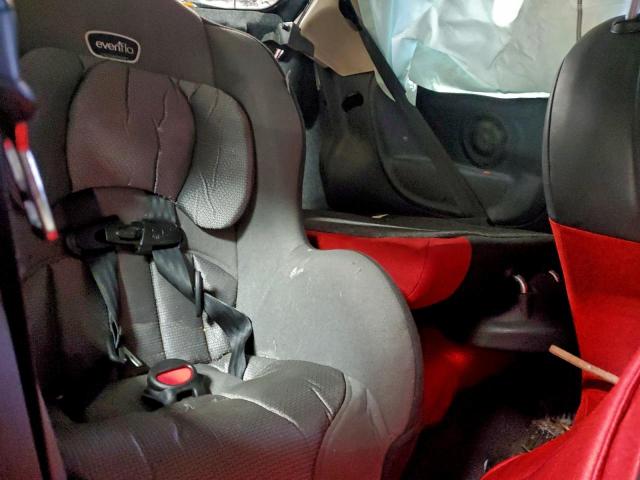 FIAT 500 Pop Image 8