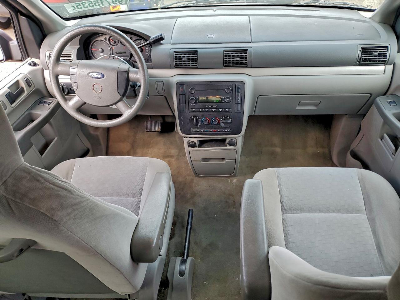 Ford Freestar Se Image 10