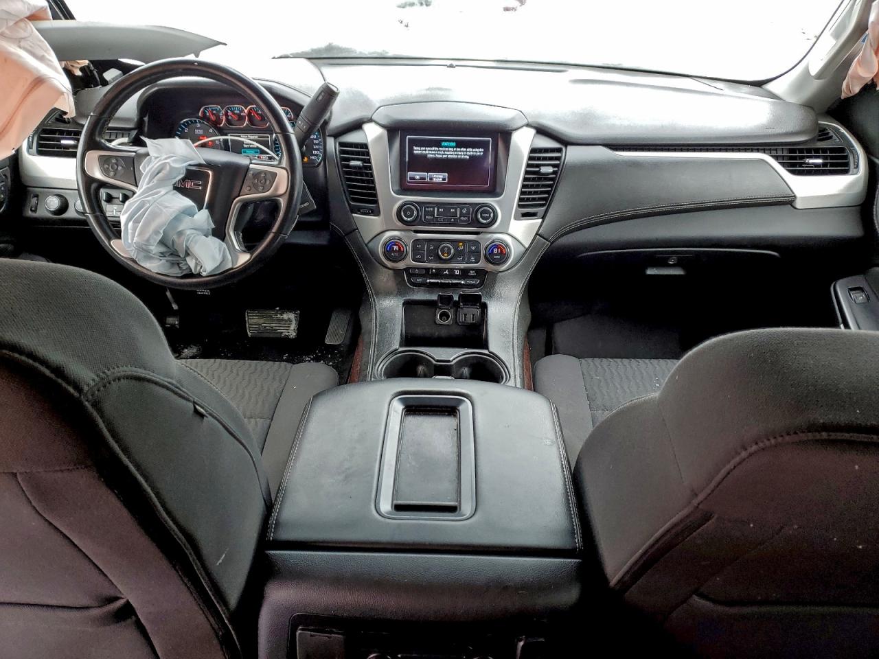 GMC Yukon Sle Image 9