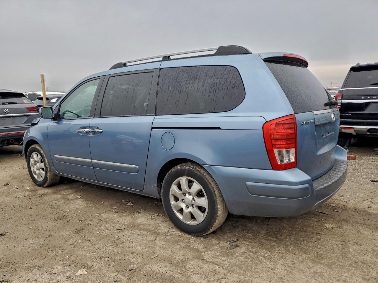 Hyundai Entourage Gls Image 12