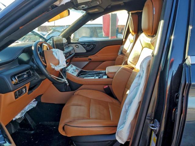 Lincoln Aviator Black Label Grand Touring Image 4