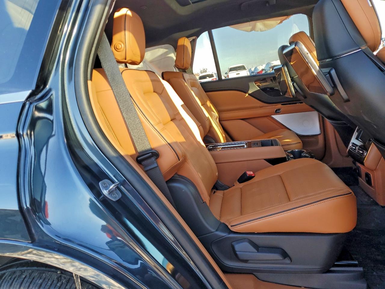 Lincoln Aviator Black Label Grand Touring Image 7